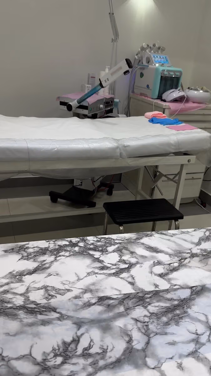 مركز ابتسامتك للأسنان والجلدية وجراحات التجميل