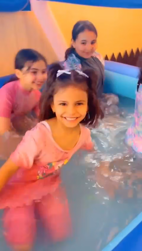 مركز أرض الطفولة والمرح لضيافة الأطفال