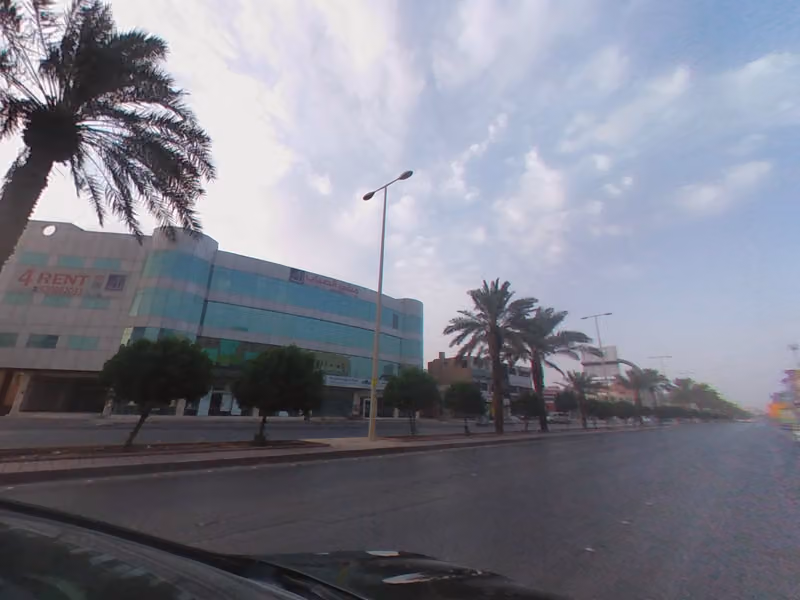 مركز برجستون للاطارات الموج الأسود