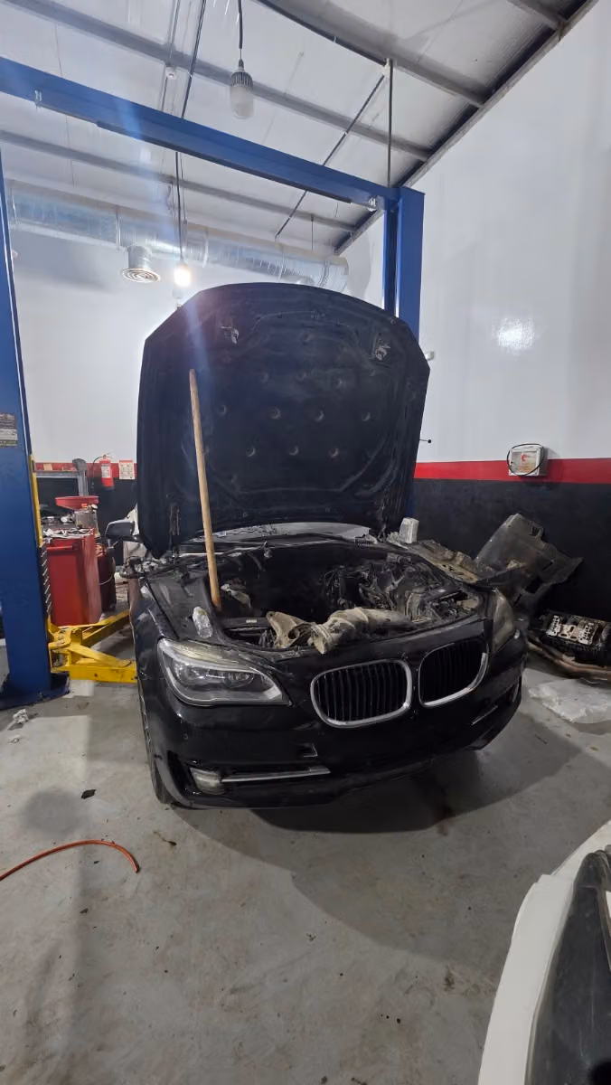 مركز ذا ريد اوراأ لصيانة السيارات الالمانية والاوروبيةThe Red Aura Garage German and European Cars
