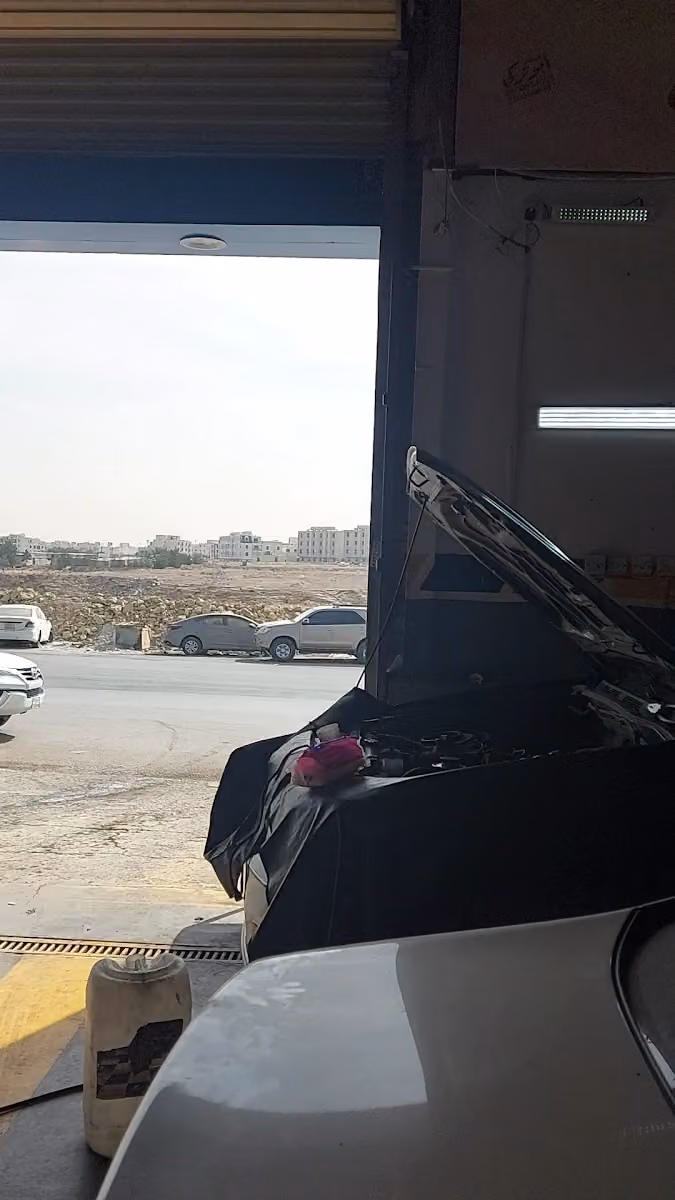 مركز فن التقنية لصيانة السيارات