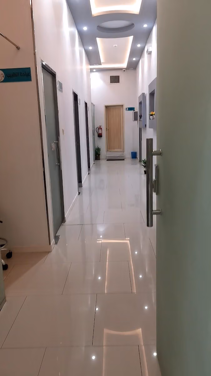مركز خالد الزلال للحجامة فرع الصحافة