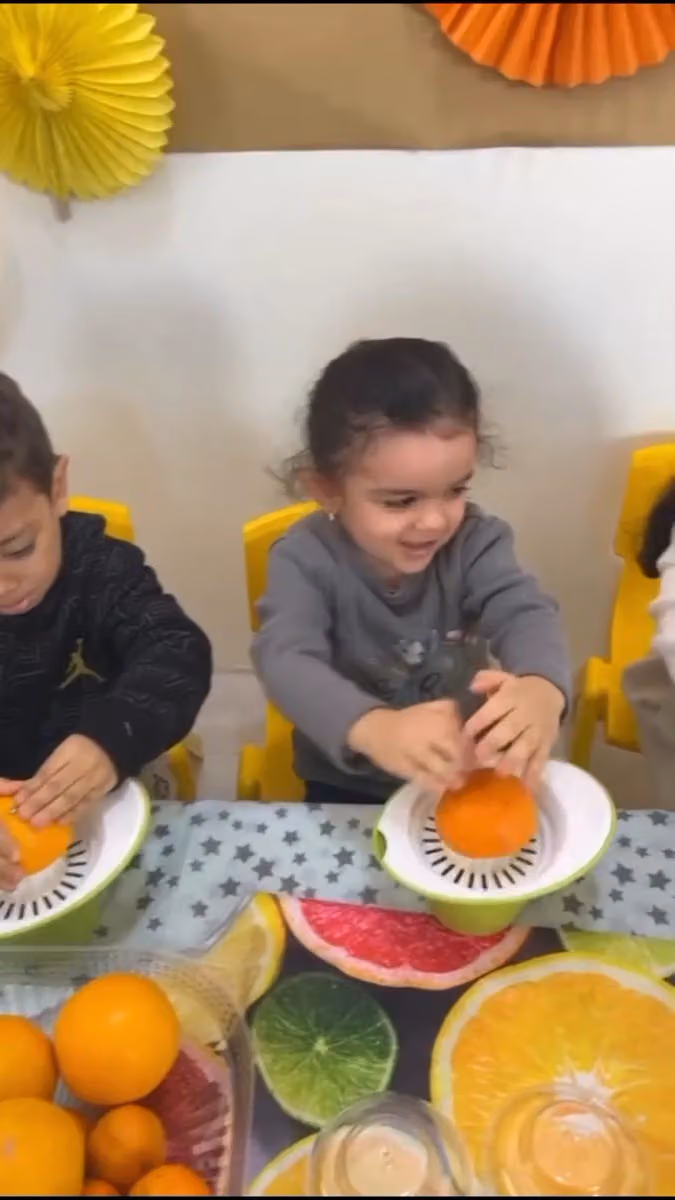 مركز خلية نحل لضيافة الأطفال