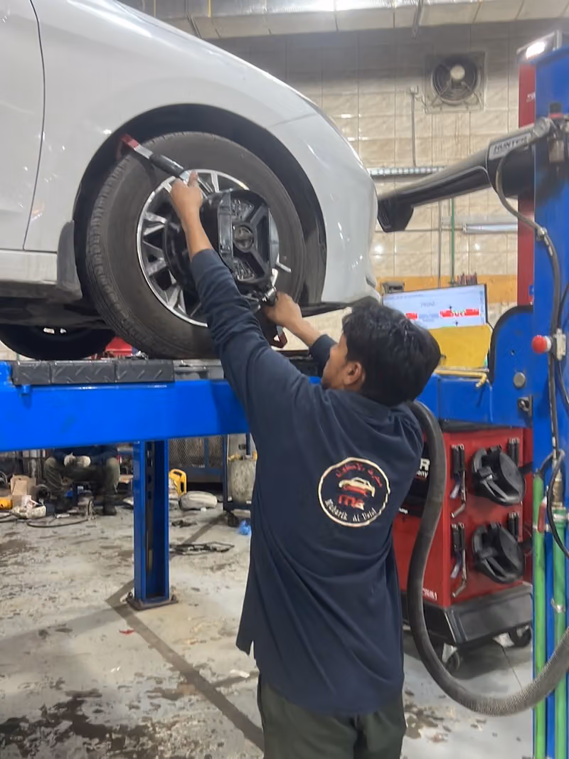 *Ronald* Fleet Engine for car maintenance