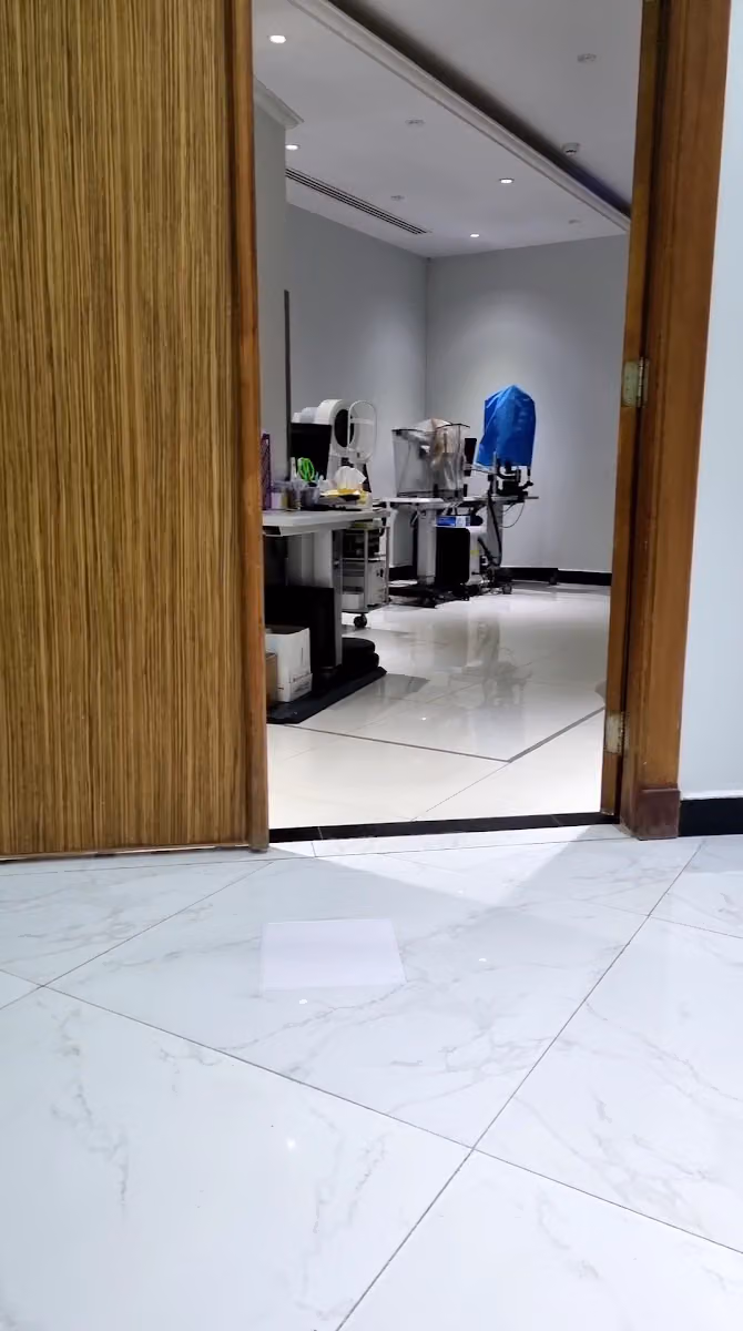 مركز مشهور خبراء العيون