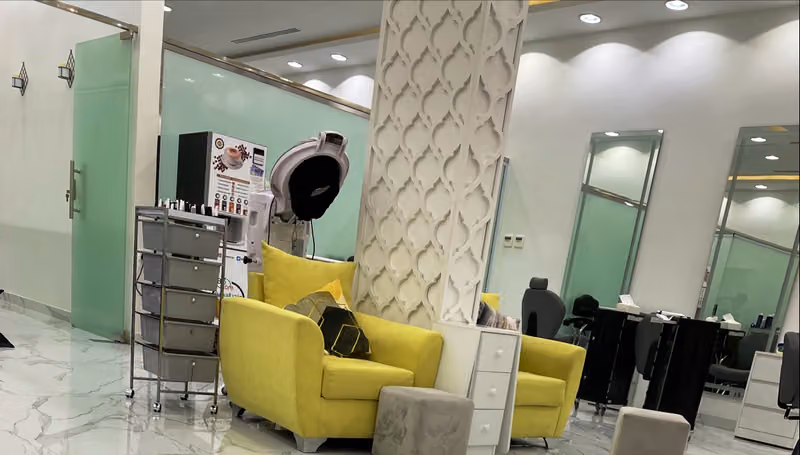 مركز نجلاء الحزيمي للتزيين النسائي