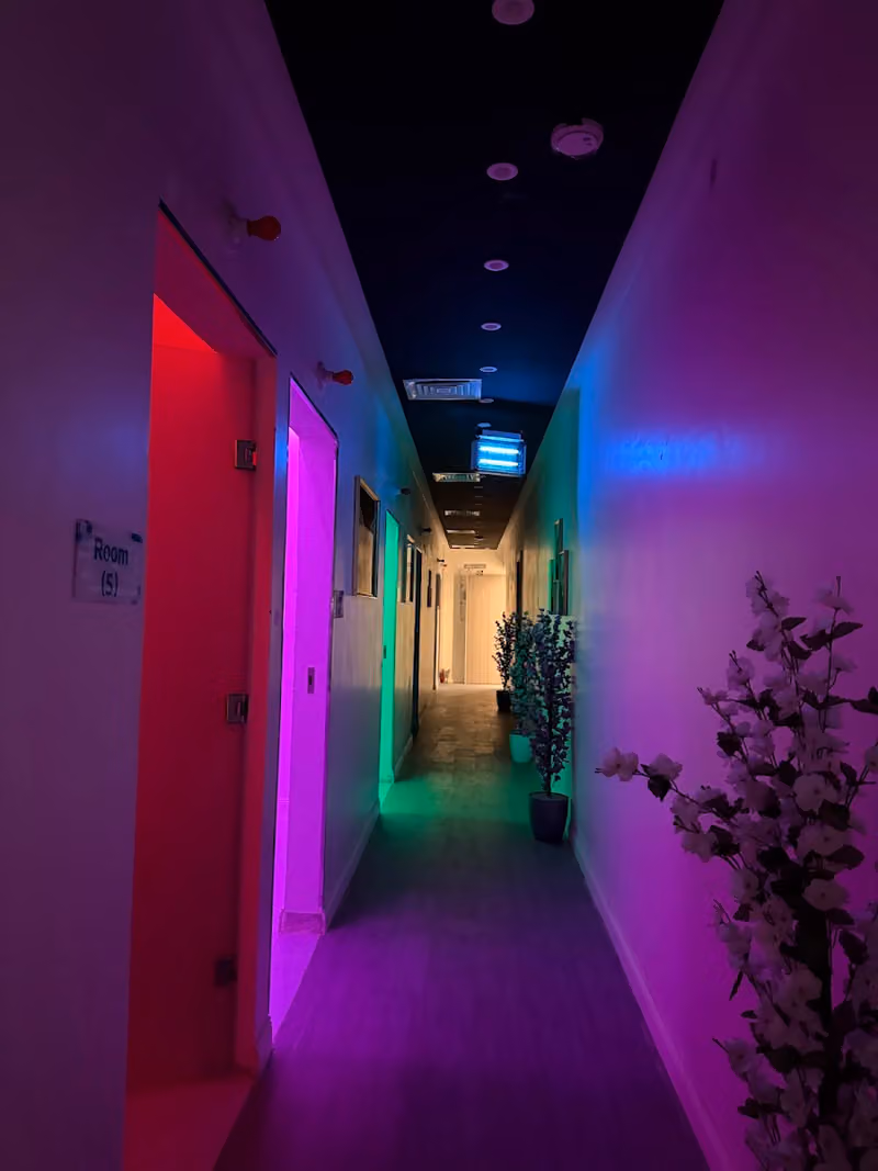 مركز قمة راحتك للمساج