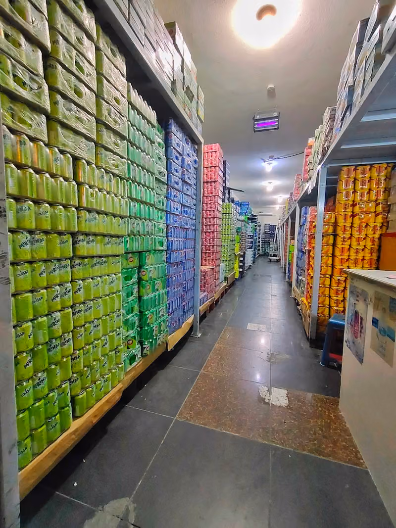 مرطبات ومياه ومشروبات غازية