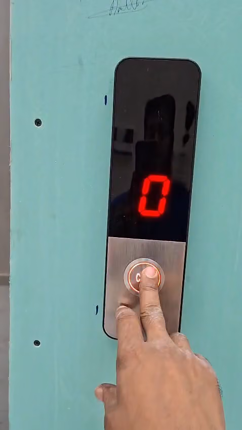 مصاعد رايه