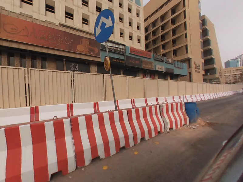 مشغل المصممة نوال الخنيني للخياطة الراقية