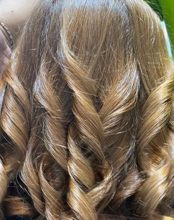 مشغل لمسات عرقه