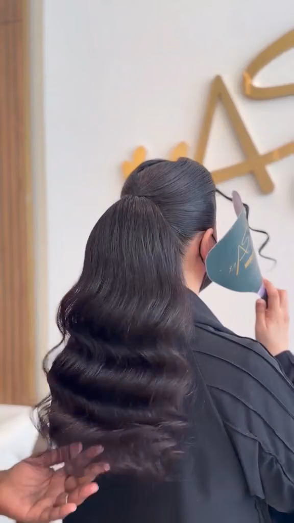 مسكرا للتزيين النسائي