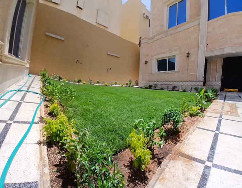 مشتل الواحه الخضراء لتنسيق الحدائق