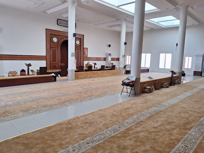 مسجد صالح بن محمد العقيل الحجي Mosque