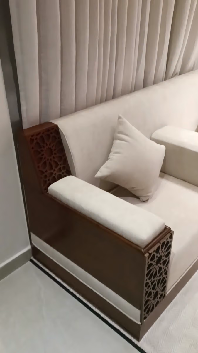 مصنع الديار العالمية للديكورات والأثاث