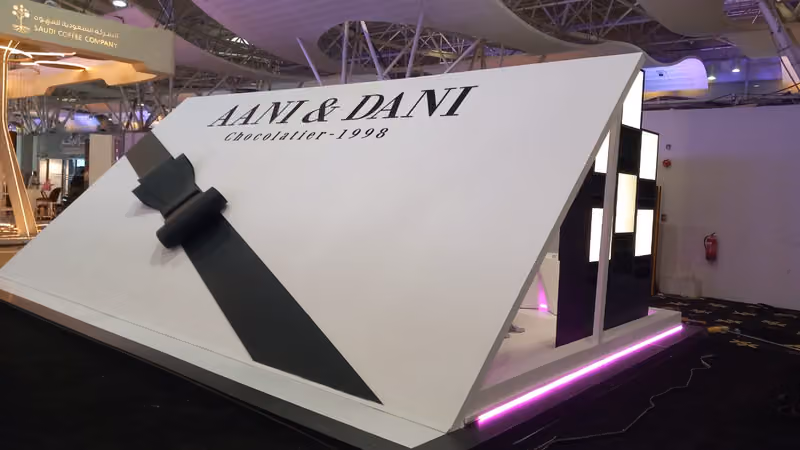 مصنع التصميم العصري modern design