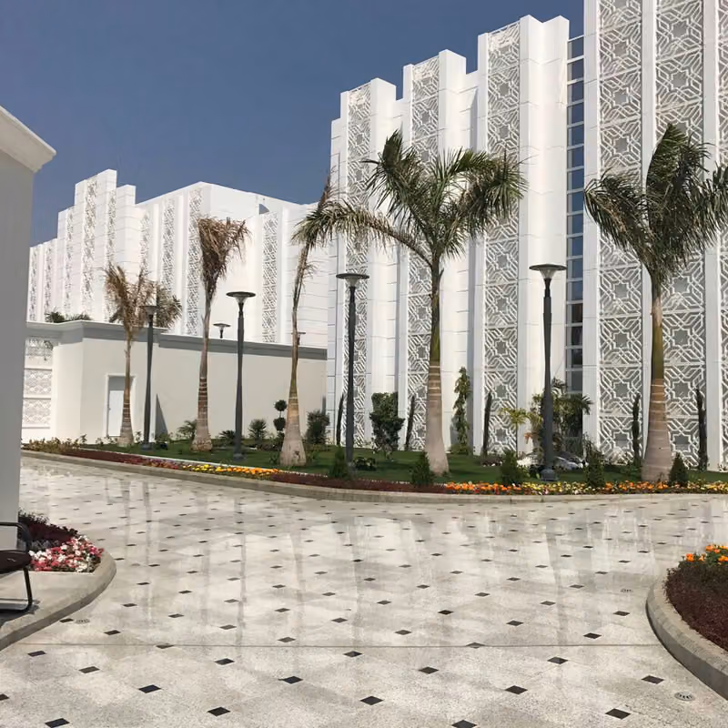 مسوق عقاري