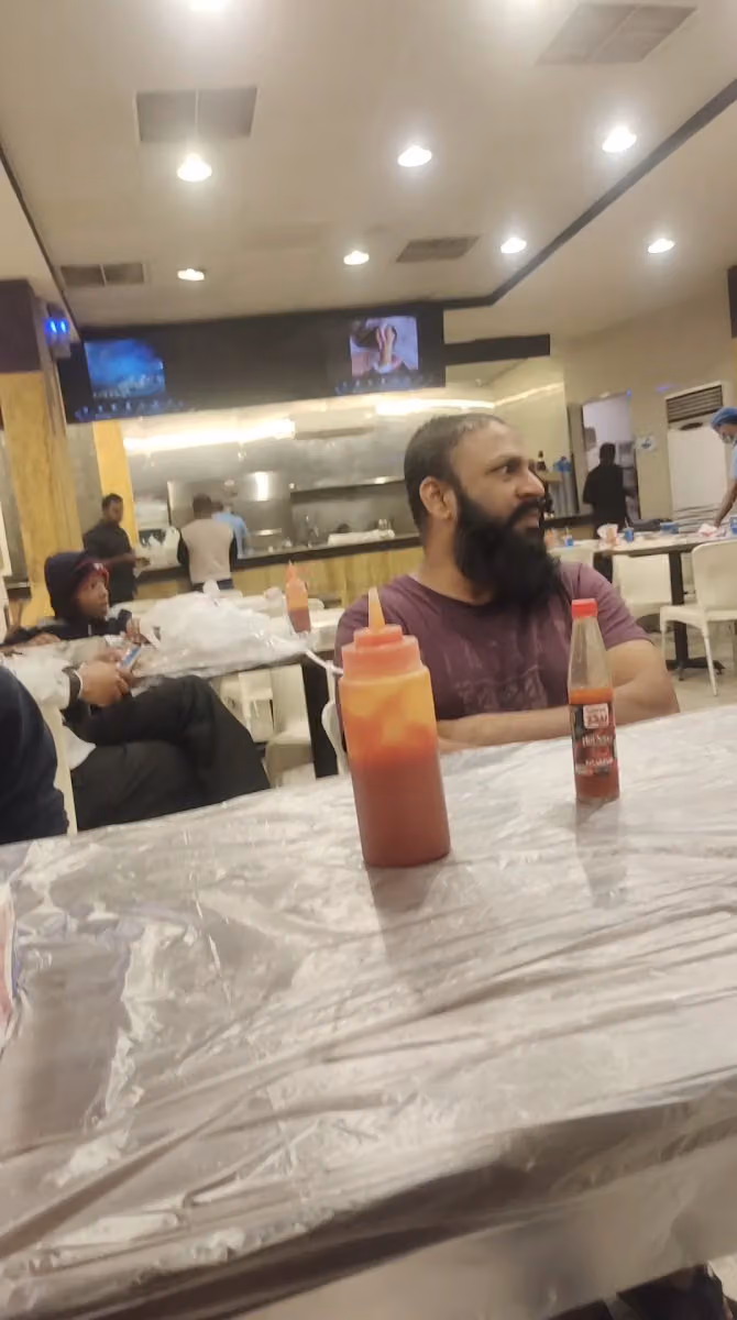 مطاعم الشراع