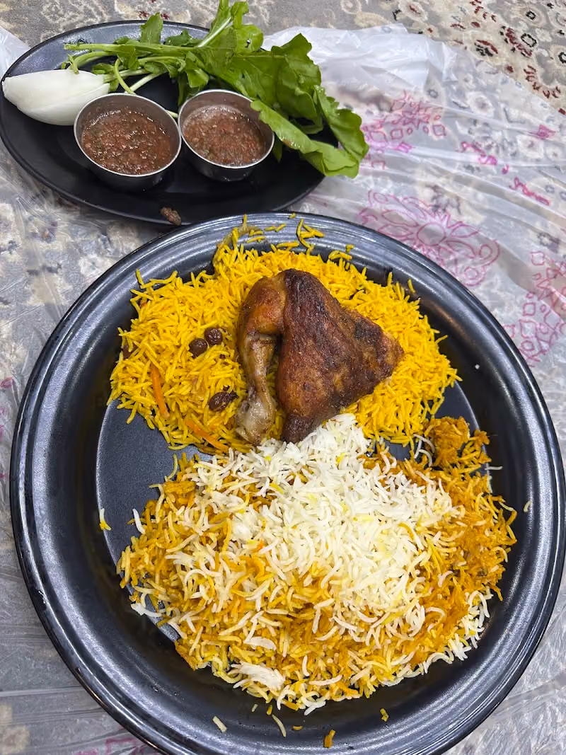 مطاعم أرز الحمراء البخاري