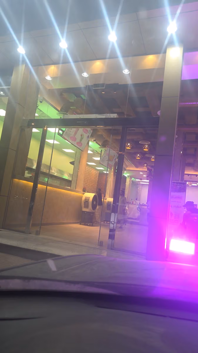 مطاعم ذوق الرواد