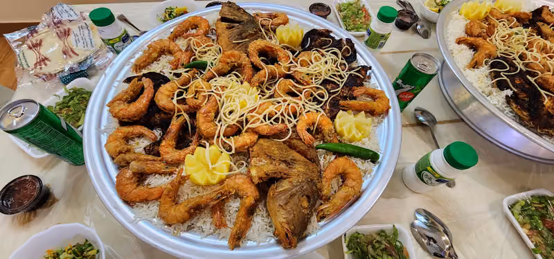 مطاعم ذوق الرواد
