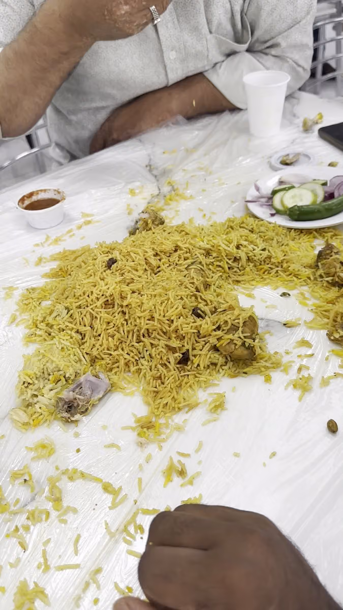 مطاعم كرم اليوم البخاري