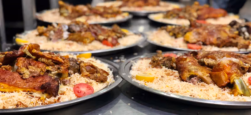 مطاعم لهب التنور
