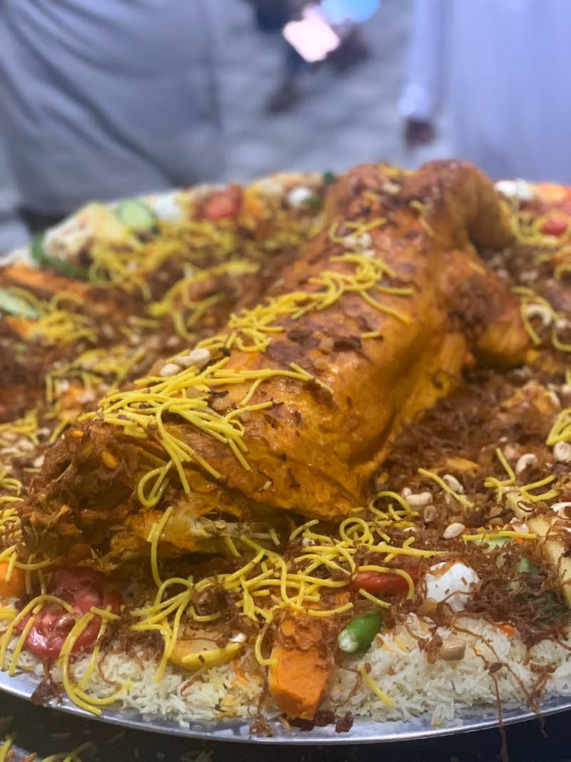 مطاعم محمرة ومقمرة