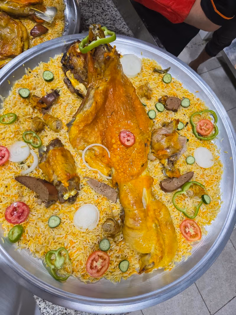 مطاعم مندي العائلة
