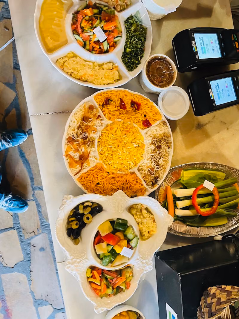 مطاعم قرية طريب
