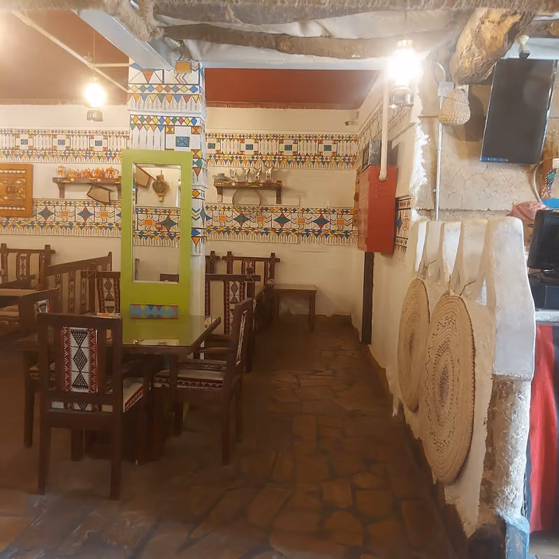 مطاعم قرية طريب