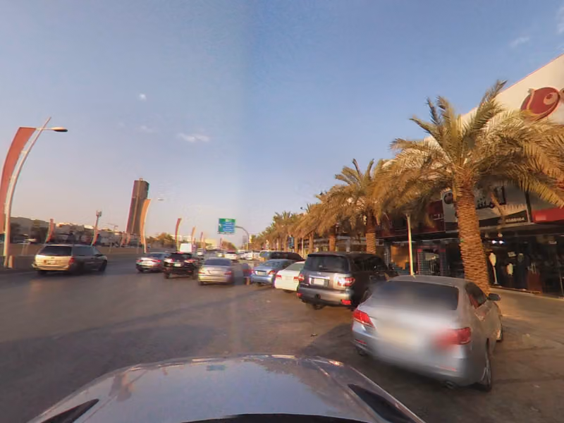 مطاعم قرية طريب