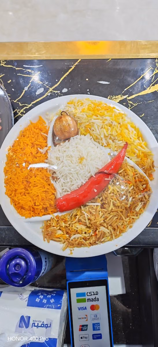 مطاعم شعبيات مذاق الديرة