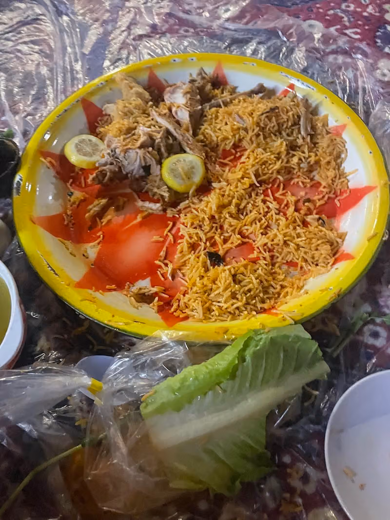 مطاعم شبة وهيل