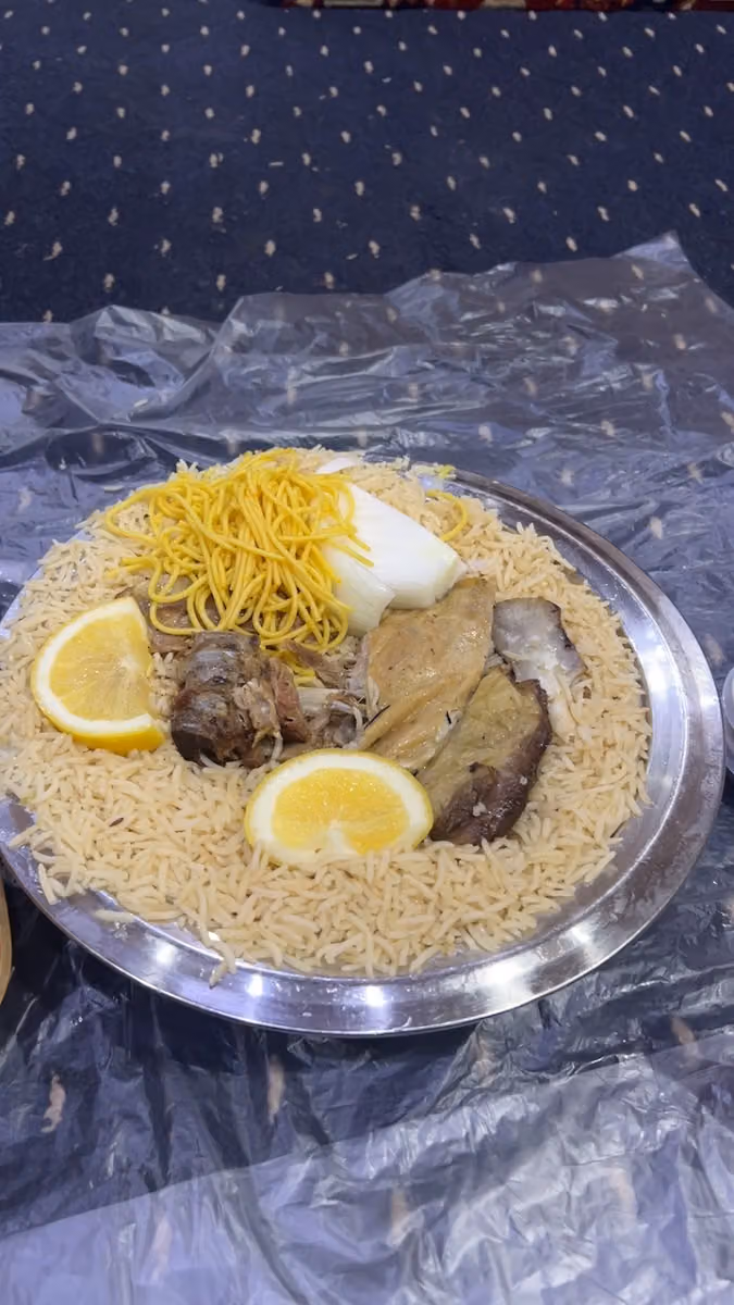 مطاعم ومطابخ حنيذ الديوان