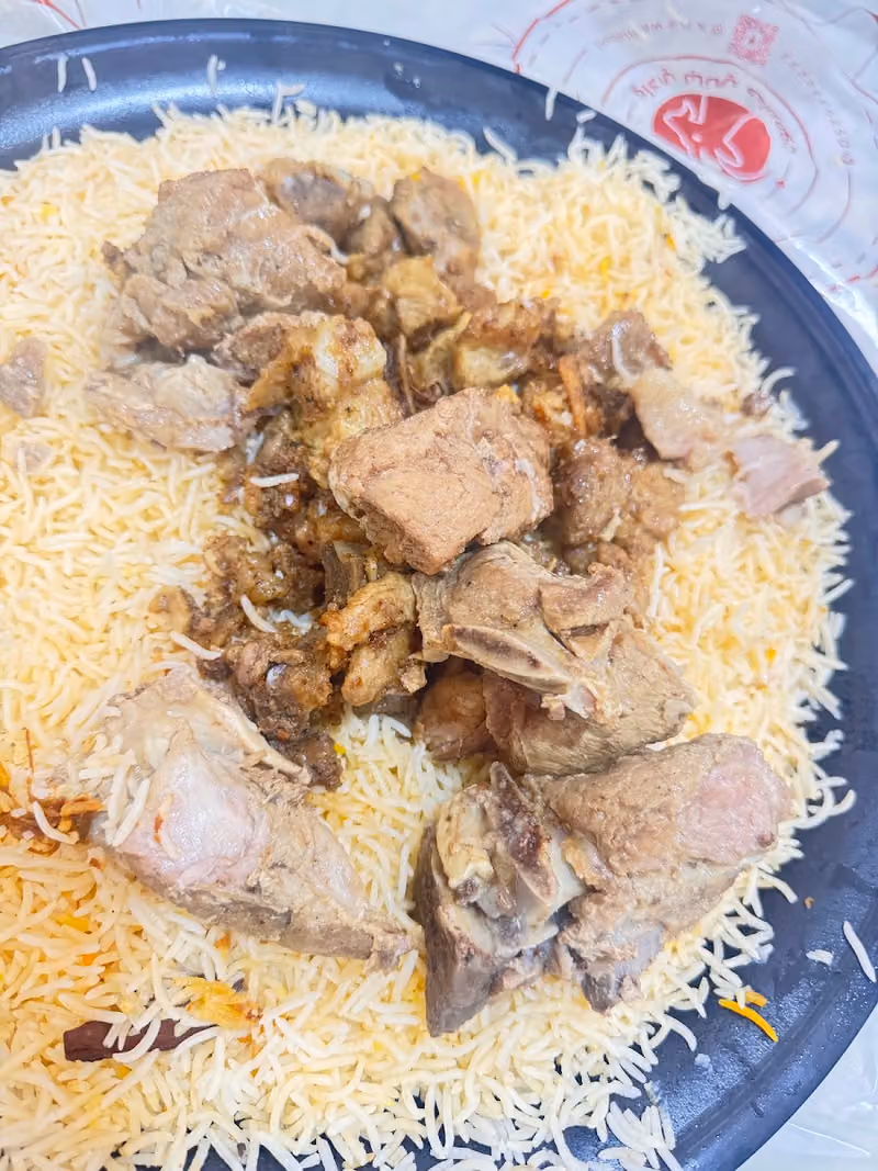 مطاعم ومطابخ لباني حضرموت