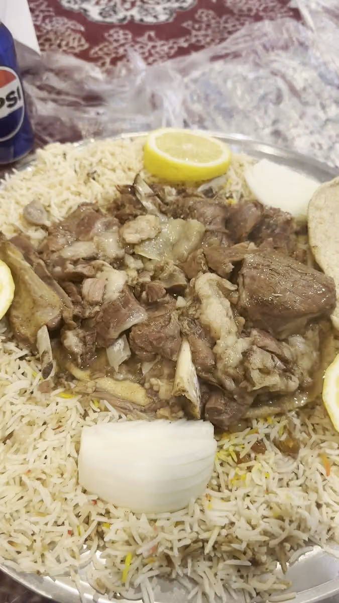 مطاعم ومطابخ مكتوم باخلعه