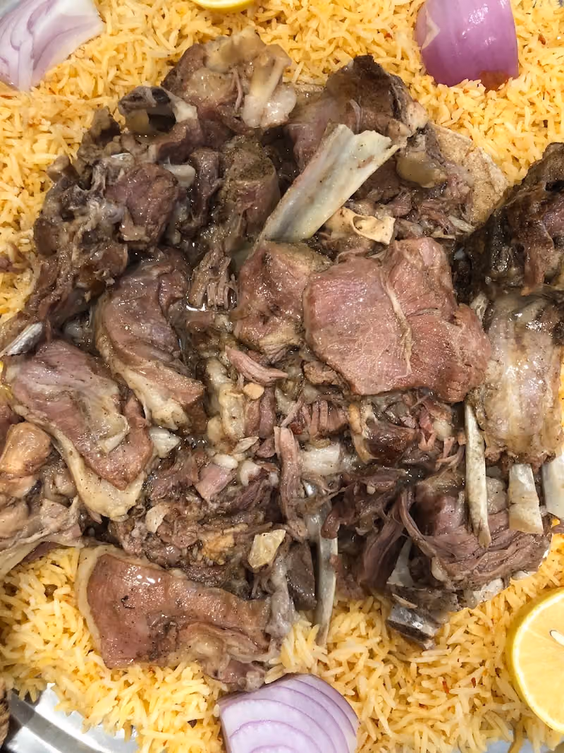 مطاعم ومطابخ مكتوم باخلعه