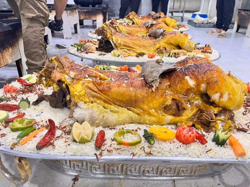 مطاعم ومطابخ تاج الوطن