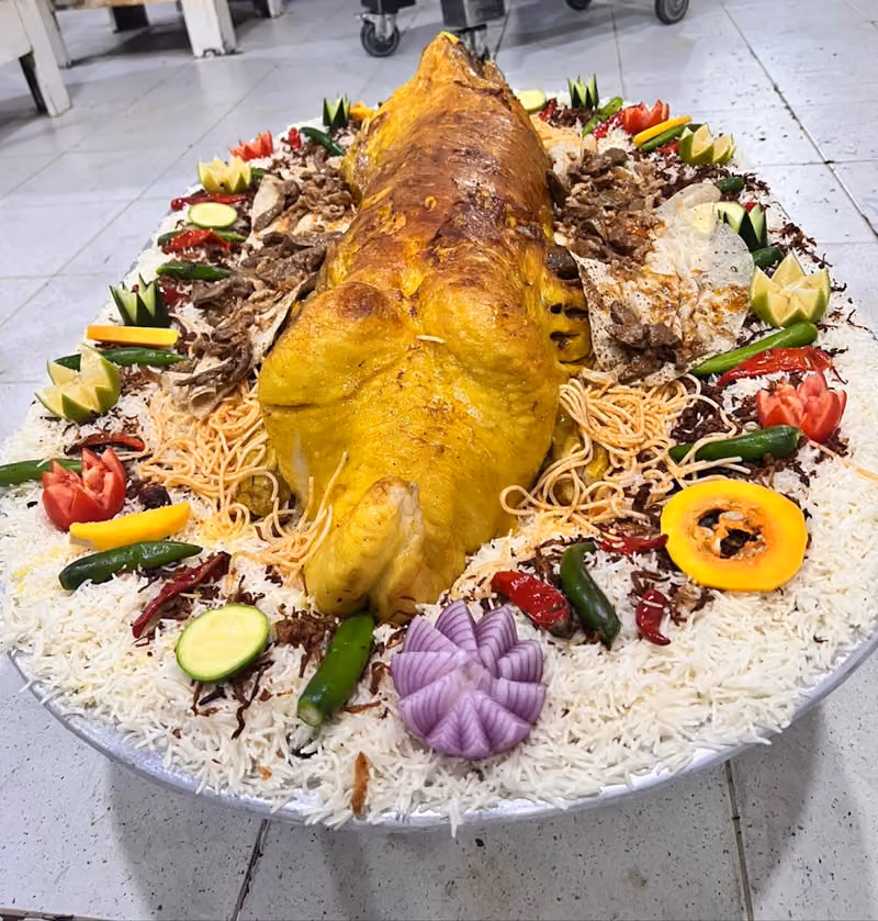 مطاعم ومطابخ تاج الوطن