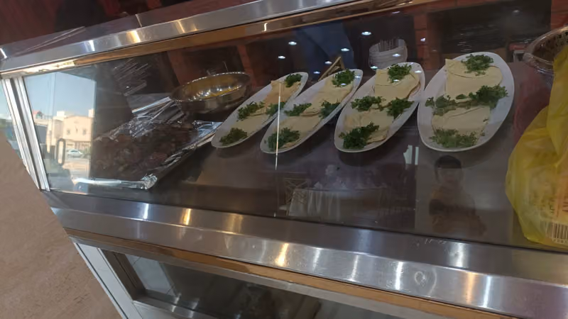 Restaurants reported the evening of concerts and open buffet