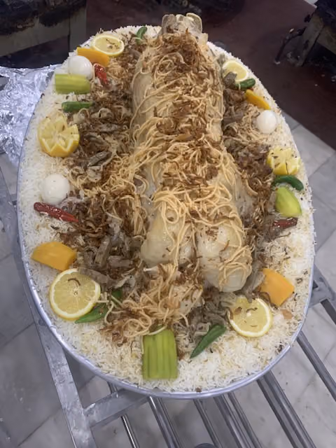 مطابخ و مطاعم الميدان الذهبي