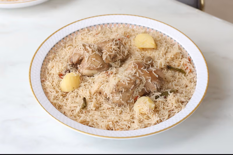 مطعم عالم التميز لتقديم الوجبات 6