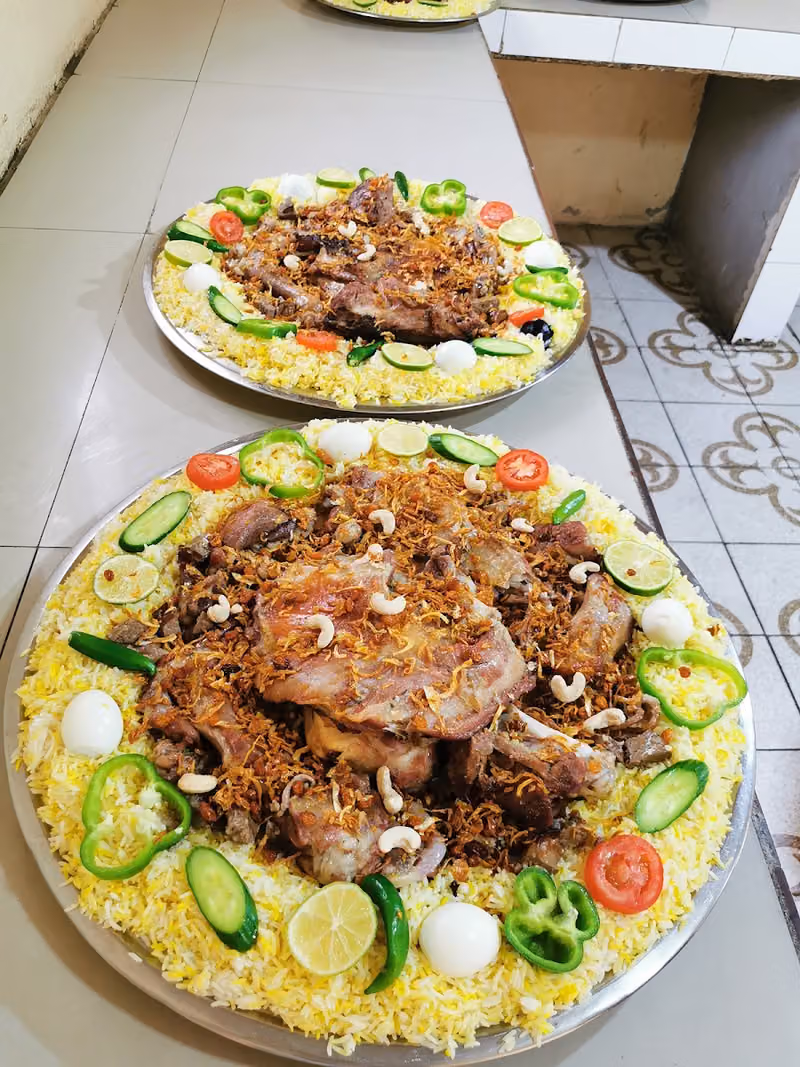 مطعم أبورحاب للحنيذ