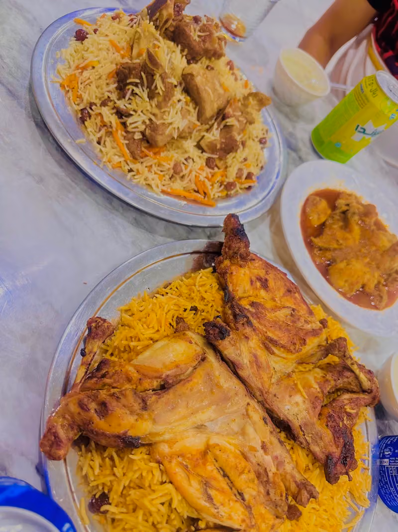 مطعم افغان شنواري خان البخاري