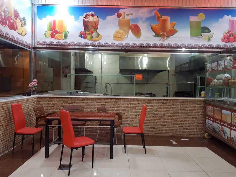 مطعم البيت الصنعاني للأكلات الشعبيه الرياض