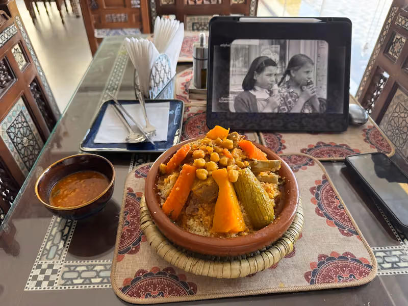 مطعم ألذ طاجن للمأكولات المغربية