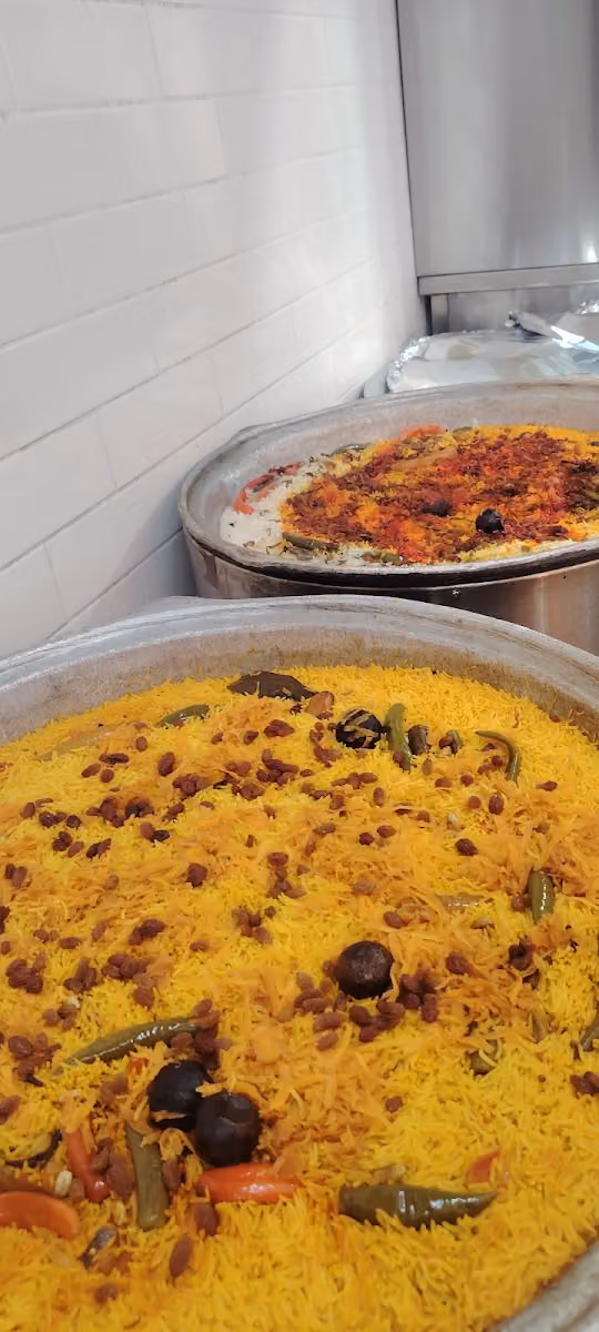 مطعم الذهبية