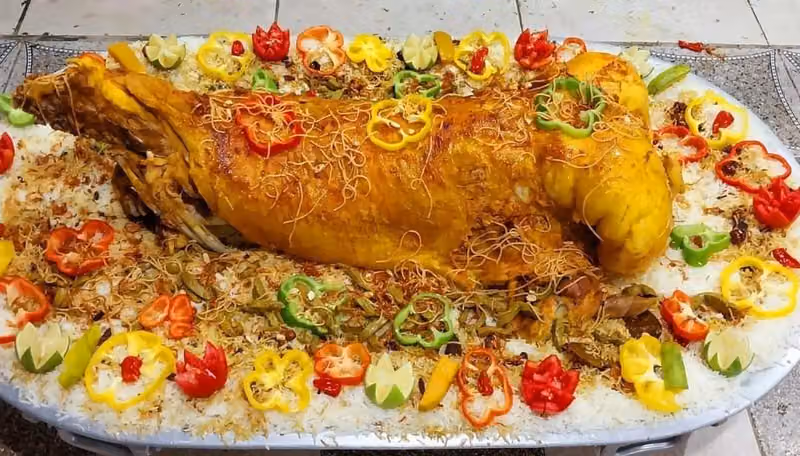مطعم الذوق الشهير لتقديم الوجبات والاكلات الشعبية