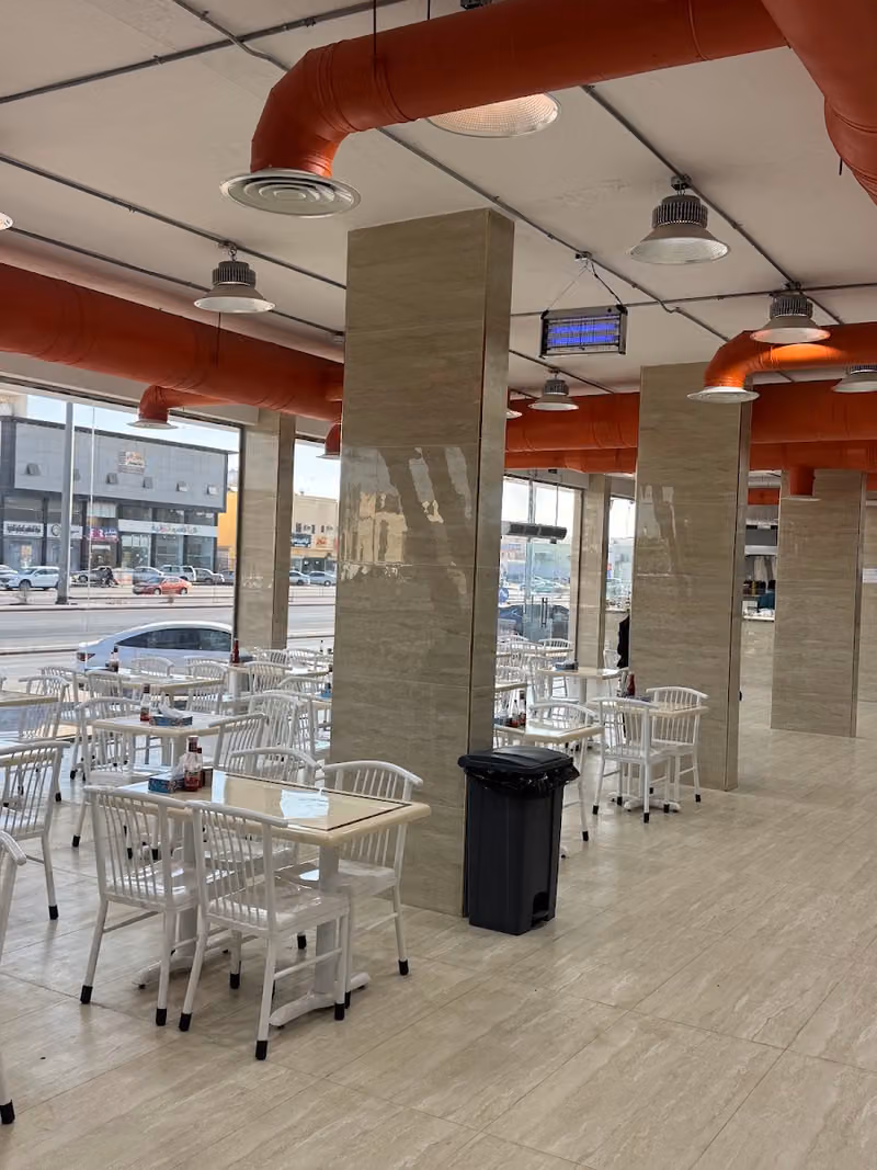 مطعم الخندلة طريق عرفات